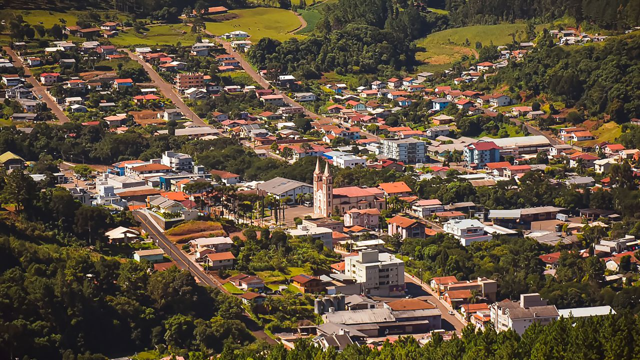 SALTO VELOSO